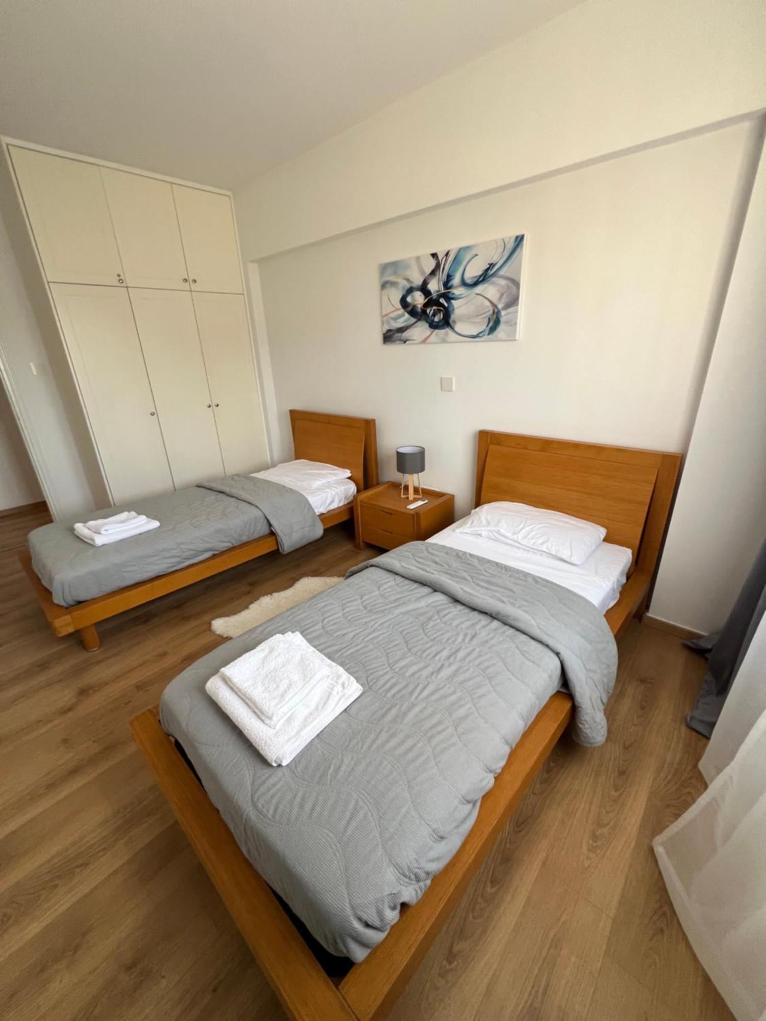 Iris Village Grand Apartment Pafos Dış mekan fotoğraf