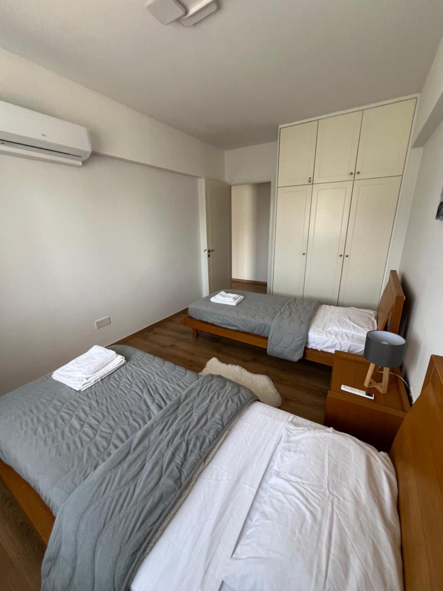 Iris Village Grand Apartment Pafos Dış mekan fotoğraf