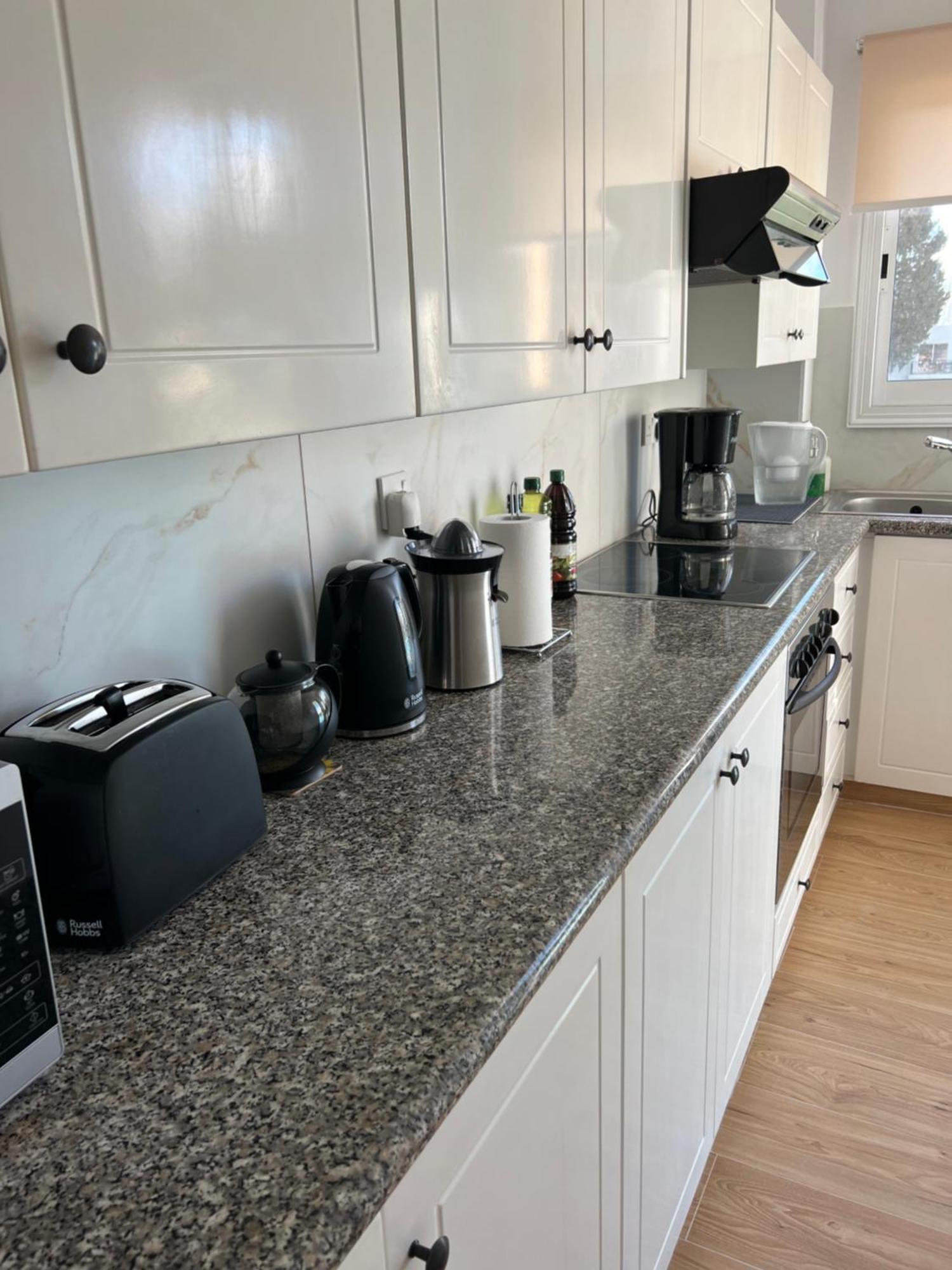 Iris Village Grand Apartment Pafos Dış mekan fotoğraf